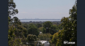 6 Bedrooms/9 Beds Huge House|City+Park Views|Beach, Frankston